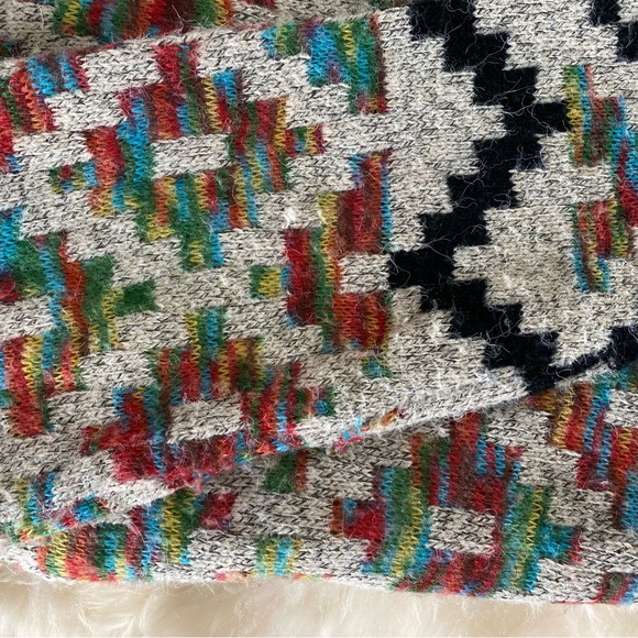 Dreamers Aztec Cardigan Sweater 😍 - Picture 8 of 9